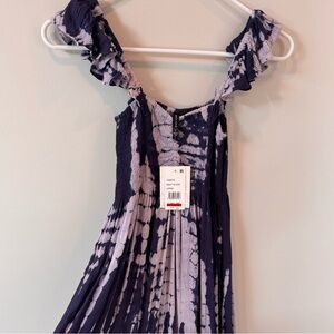 Long tie dye dress from Macy’s. NWT. Size women’s large.